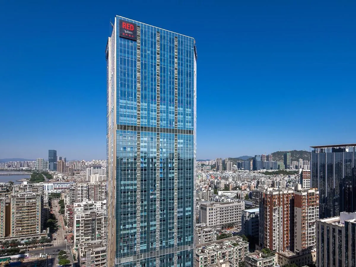 Radisson Red Hotel Zhuhai Gongbei Port