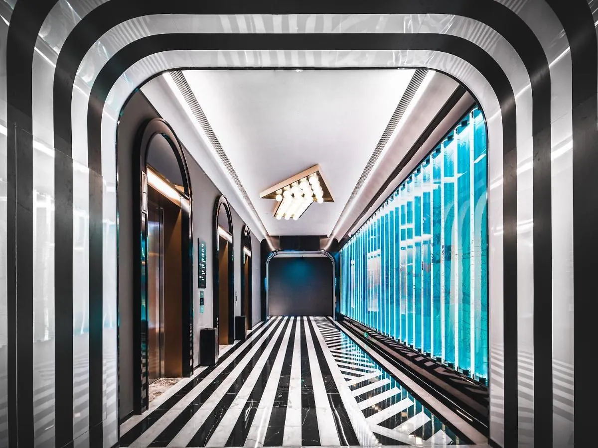 Radisson Red Hotel Zhuhai Gongbei Port