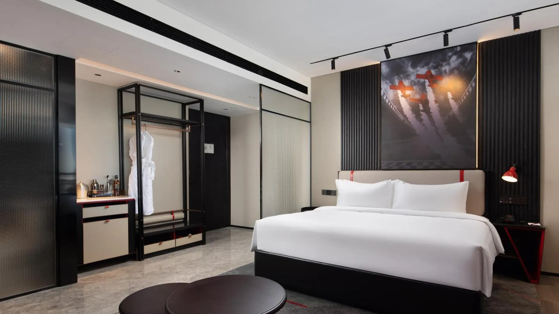 ****  Radisson Red Hotel Zhuhai Gongbei Port China