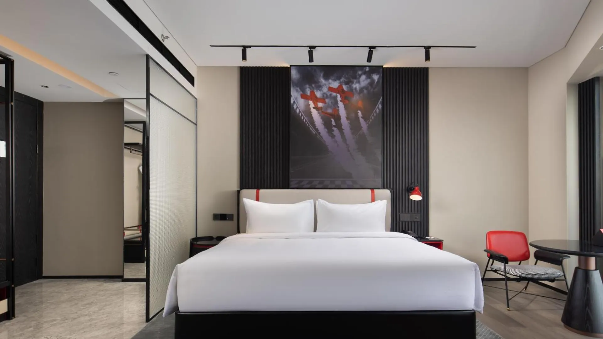 ****  Radisson Red Hotel Zhuhai Gongbei Port China